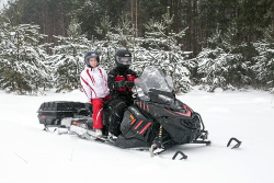 Снегоход РУССКАЯ МЕХАНИКА Vector 551