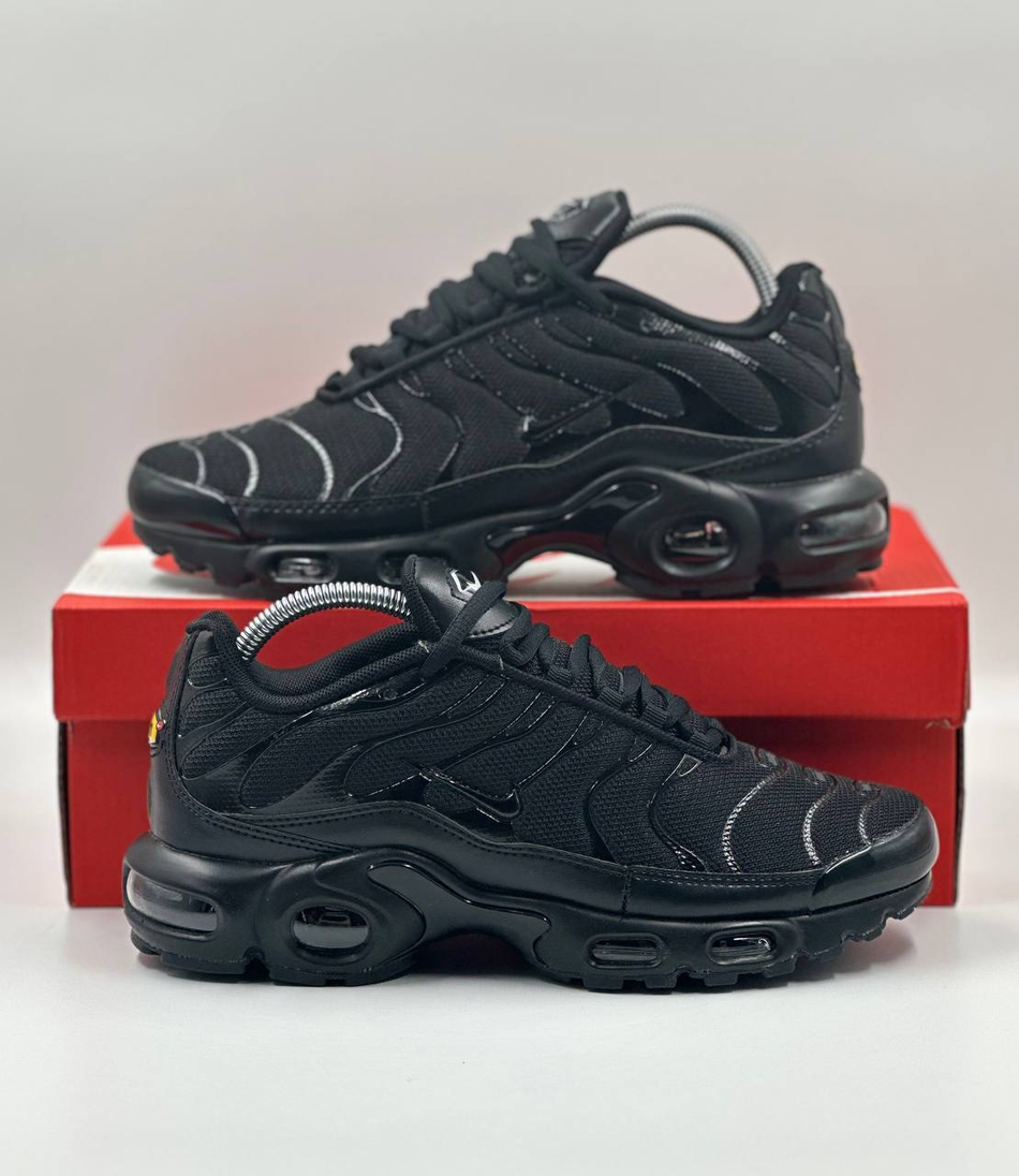 Кроссовки Nike Air Max TN Plus #291 (черн.)