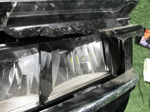 Битая Фара левая VW Teramont (2017-2022) LED
