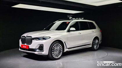 BMW X7 (G07) xDrive 40i Design Pure Excellence 6-и местный (09.2021)