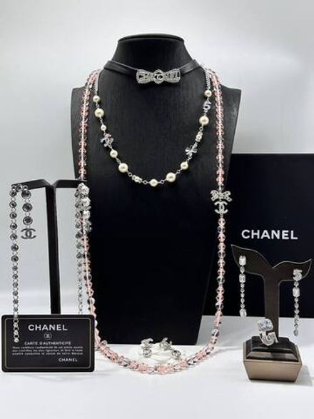 Бусы CHANEL