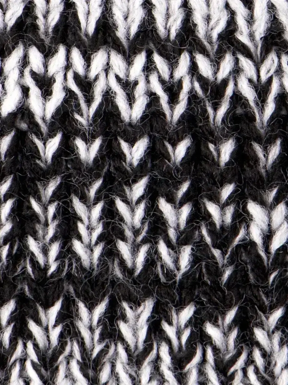 Шапка детская вязаная осенняя на завязках