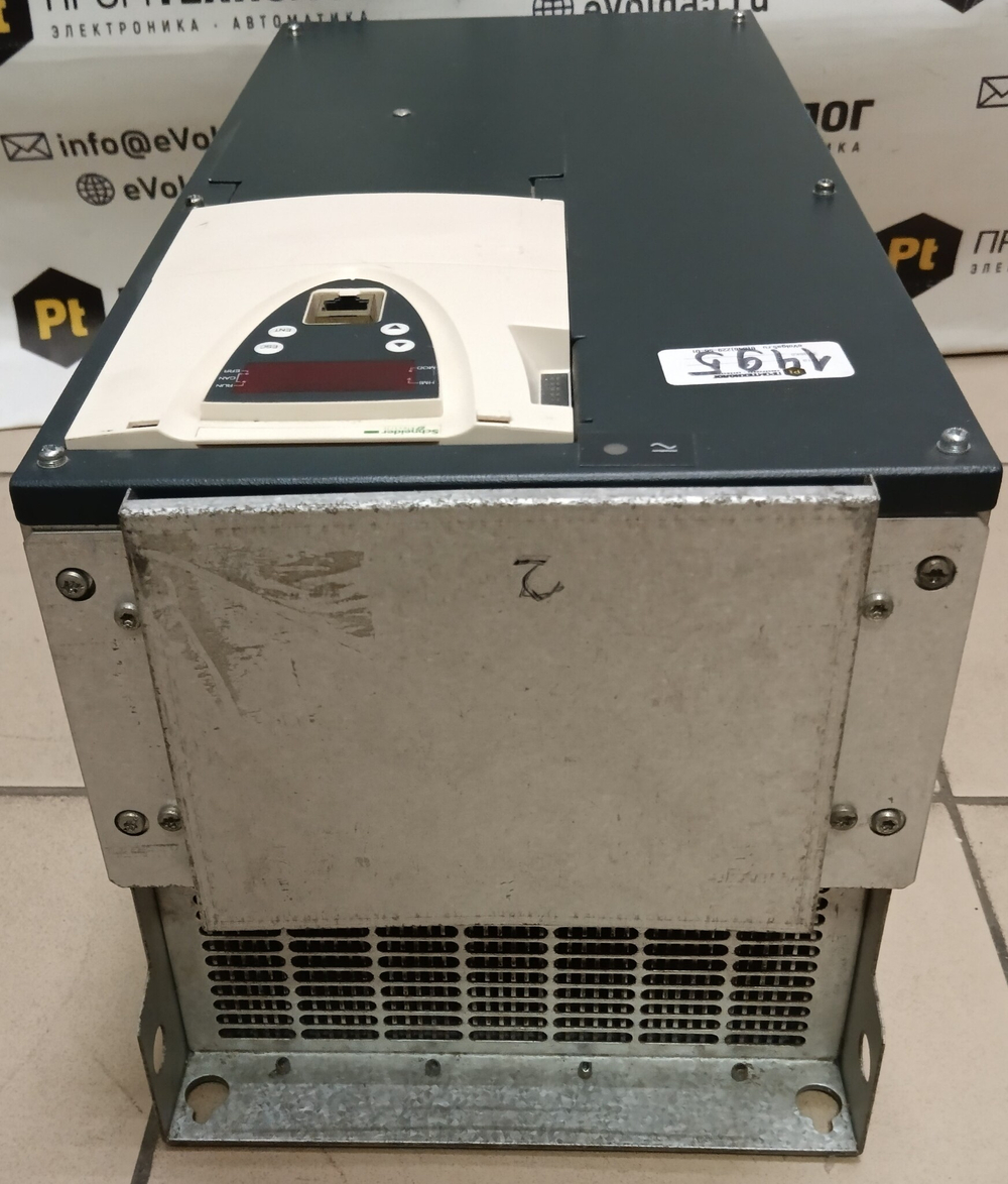 S.E. ATV71HD37N4 б/у