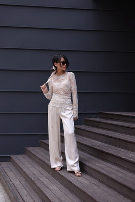 лонгслив из кружева