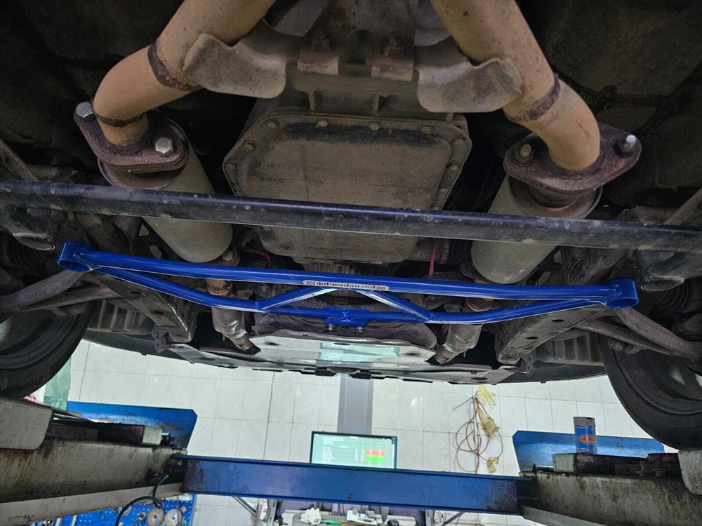 Распорка передняя нижняя треугольная Subaru Outback 4 (BR) (ПОД ЗАКАЗ)