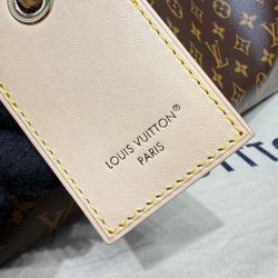 Louis Vuitton Again