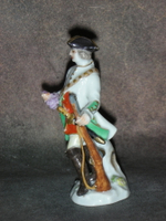 Статуэтка. Фарфор. Охотник с ружьем. MEISSEN. Германия