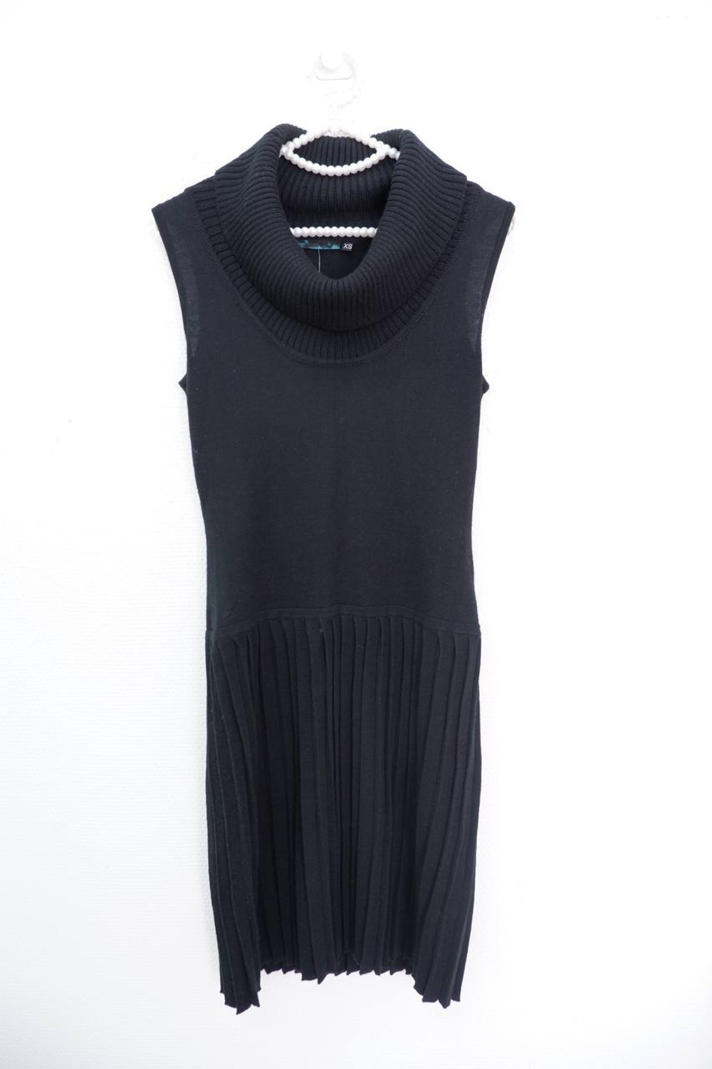 Платье Befree шерстяное 42 размер