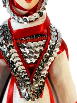 Кукла фарфоровая Чувашка