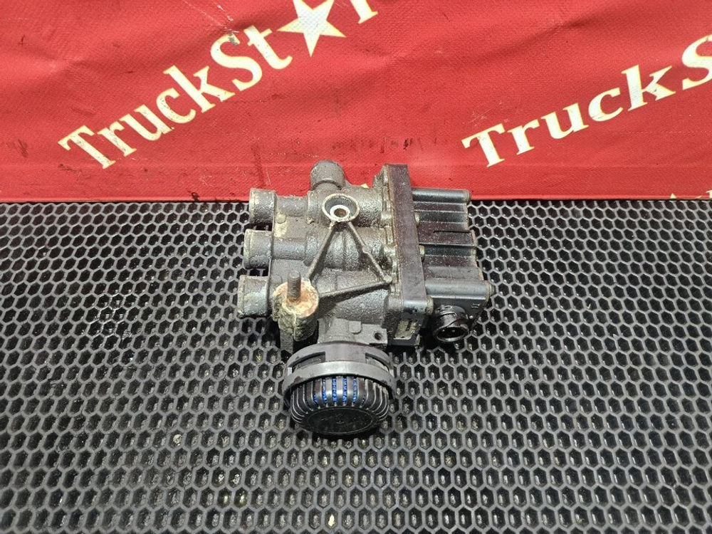 Кран уровня пола главный