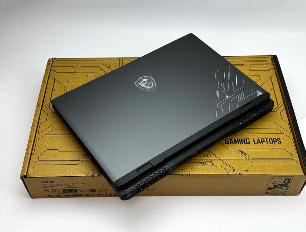 Игровой ноутбук MSI Crosshair I7-14700HX / RTX 4060 / 16GB / 1TB / 2.5K / 240Hz / Win11 / Русско-Английская клавиатура