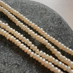 Жемчуг. Камни для изделий на заказ. Цена зависит от вида заказанного изделия