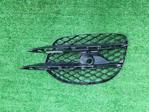 Решетка перед. бампера Mercedes S W222 (17-20) AMG