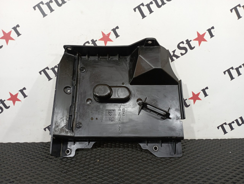 Крышка блока предохранителей