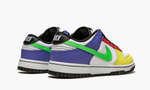 Nike Dunk Low WMNS "Green Strike"