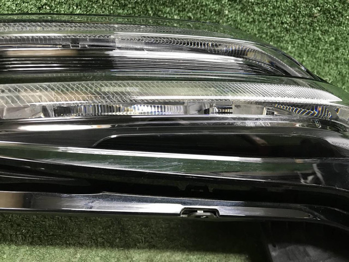 ДХО левый Zeekr 001 (2021-н.в.) LED