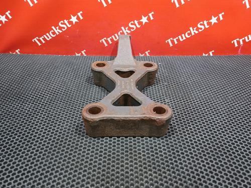 Кронштейн амортизатора заднего правый 2017г.