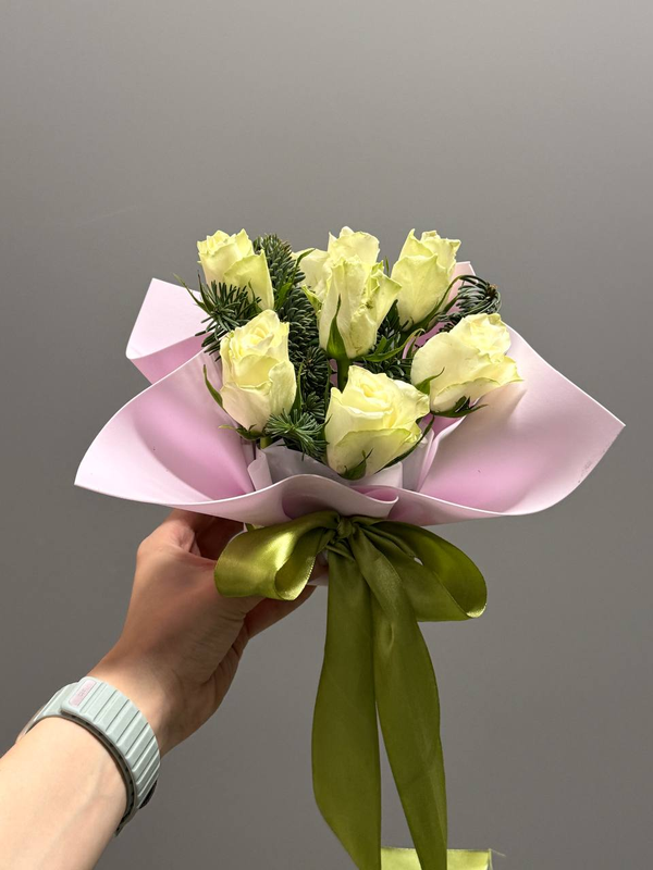 Композиция "Вуаль из роз"