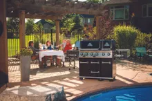 Газовый гриль Broil King Imperial 690 IR, 8 горелок, вертел, чёрный (с ИК-горелкой)