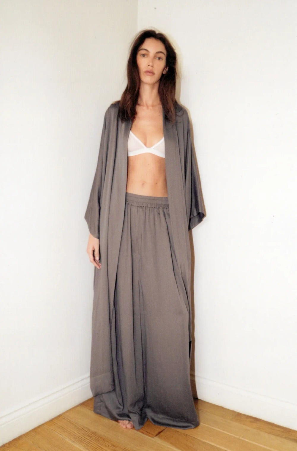 Кимоно женское серое