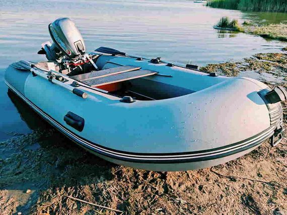 Лодка ПВХ ТРИТОН Plus 335