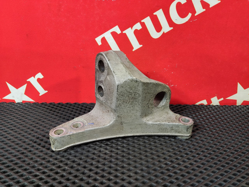 Кронштейн двигателя задний правый