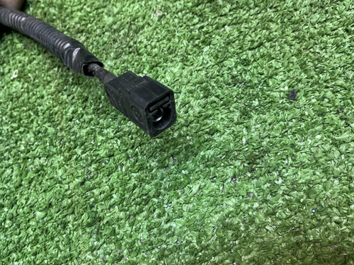 Проводка переднего бампера Hongqi HS5 (2019-н.в.)