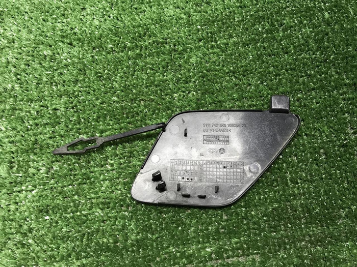 Заглушка буксировочного крюка BMW X5 G05 (18-23)