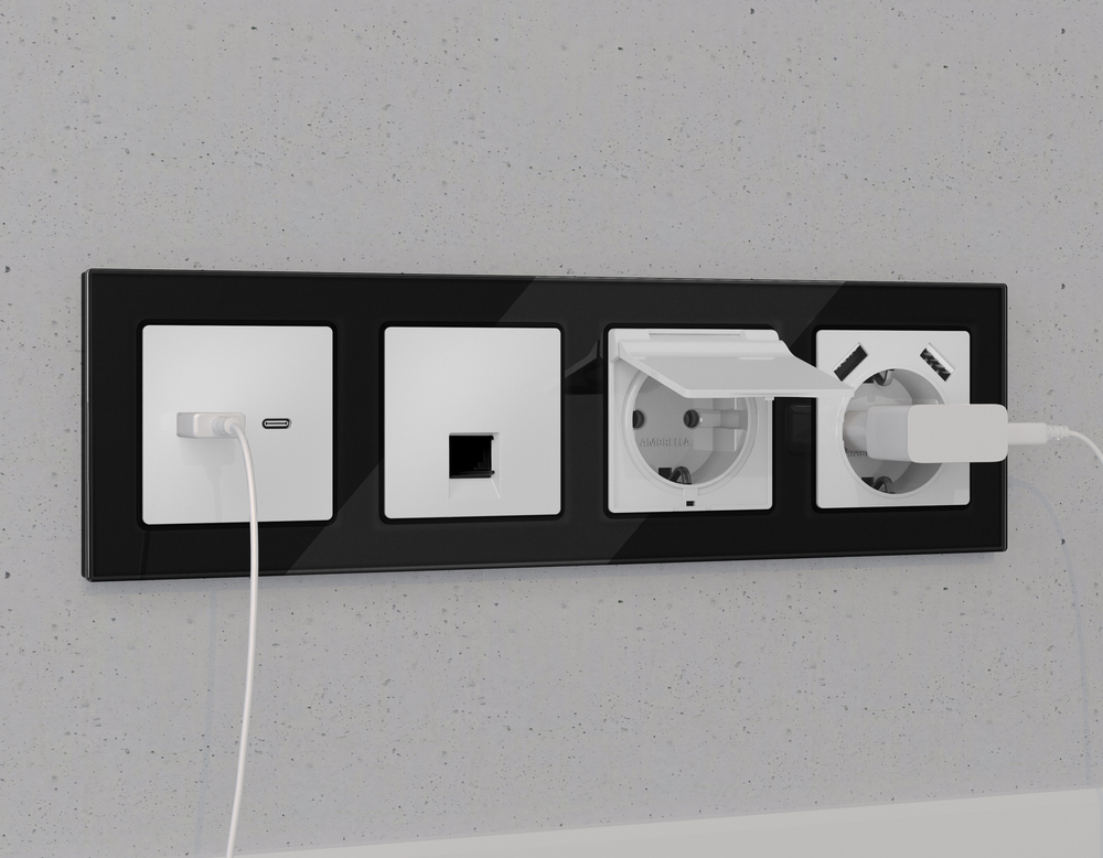 MA131010 Комплект механизма розетки ALFA Белый матовый 2USB A+C 20W (быстрая зарядка) QUANT (AP1310, VM177)