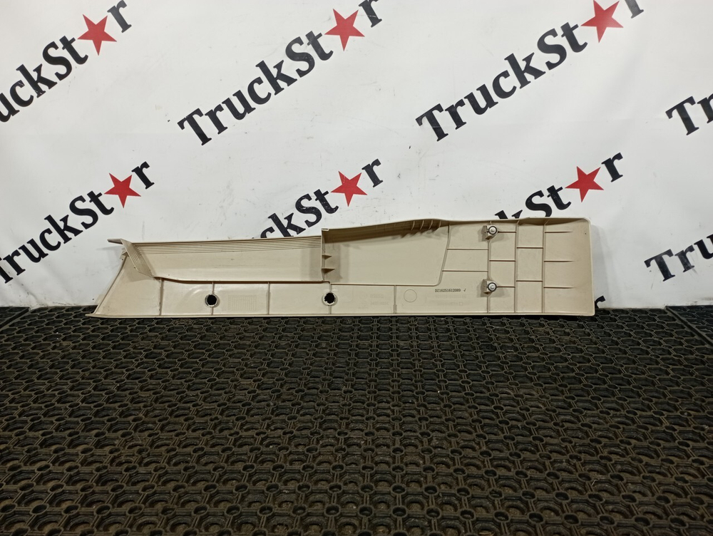 Накладка ящика верхнего левая 2023г