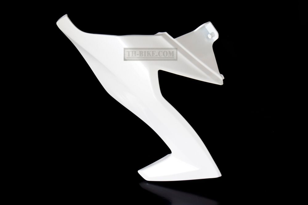 64241-MJE-D40ZC.  COVER, R. HEADLIGHT. PEARL METALLOID WHITE (NHA96P). Visor CB650F