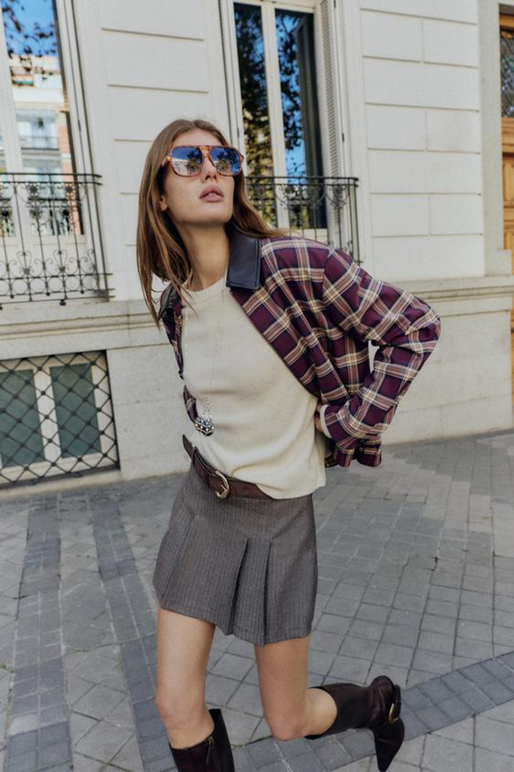 ZARA ЮБКА-ШОРТЫ СО СКЛАДКАМИ И РЕМНЕМ, КОРИЧНЕВЫЙ