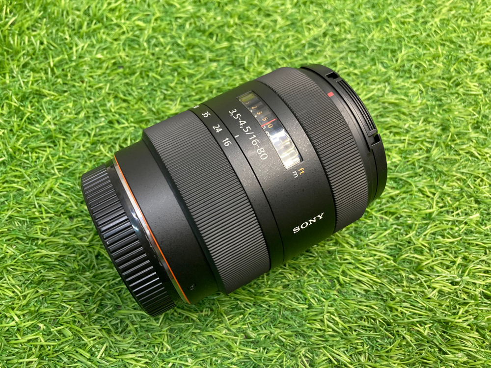 Sony Carl Zeiss Vario-Sonnar T* 16-80mm 3.5-4.5