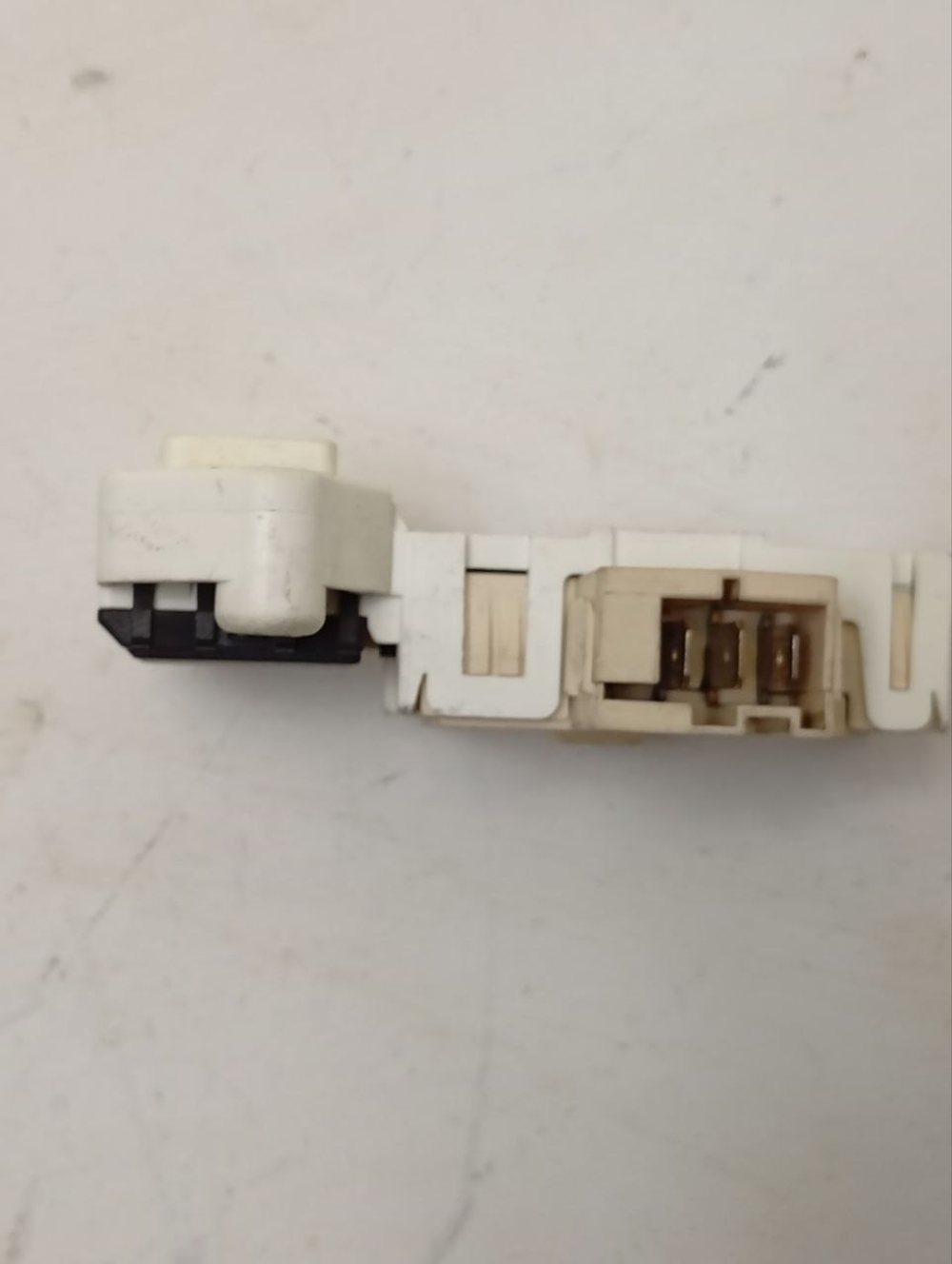 S1WTF3002A кт14 Блокировка люка стиральной машины Bosch, Siemens 182154 б/у