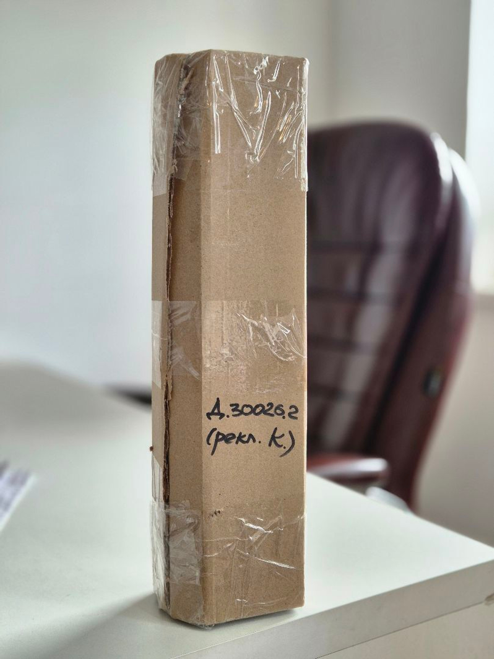 ФУРНИТУРА Шкаф с витриной Бритта трехдверная, бейц (ручки/ножки)