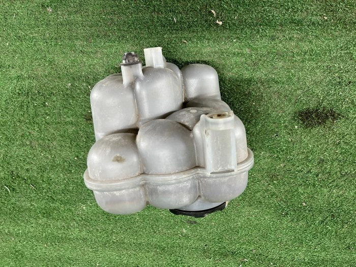 Бачок расширительный Audi Q7 2 (2015-н.в.)