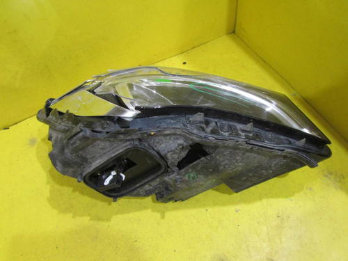 Битая Фара правая Mercedes CLA C117 (2016-2019) LED