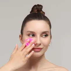 Щётка для умывания «Овал» на присоске, 6,3 см, цвет МИКС