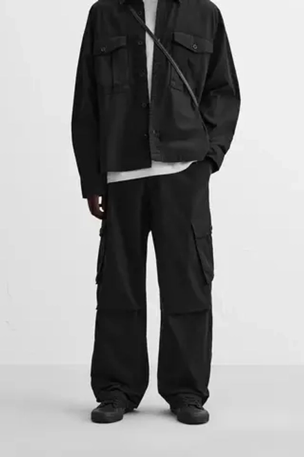 ZARA БРЮКИ КАРГО RELAXED FIT, ЧЕРНЫЙ