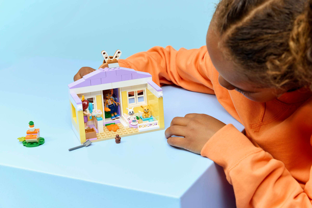Конструктор LEGO Friends 42679 Heartlake City Bunny Hotel