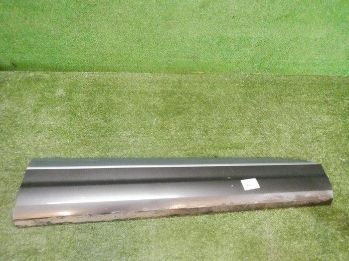 Накладка двери передняя правая Audi Q7 2 (2015-н.в.)