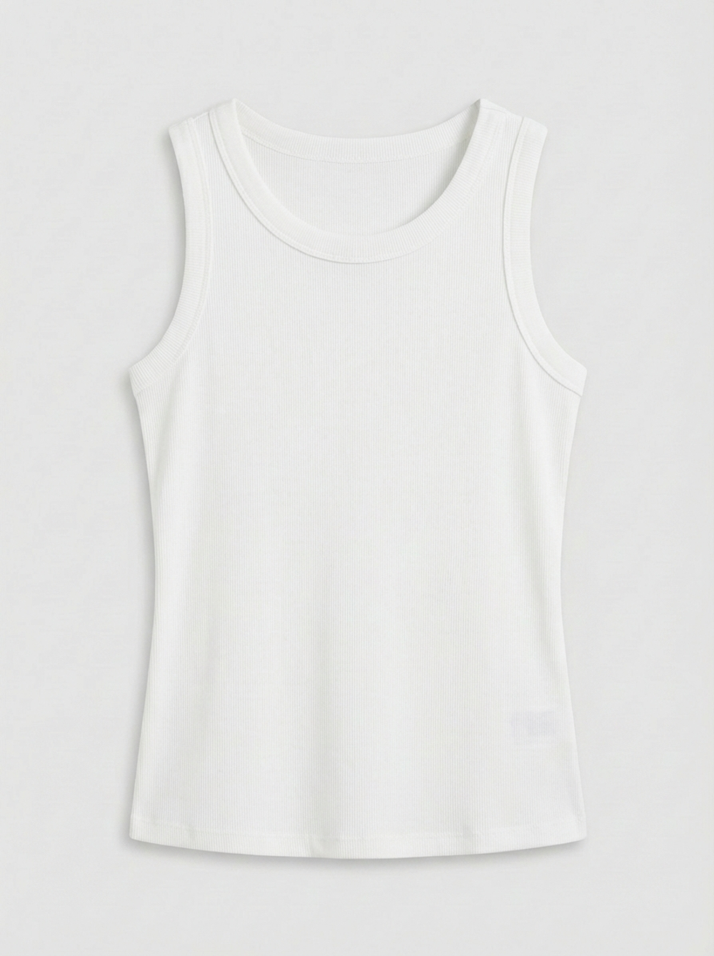 Топ на широких бретелях