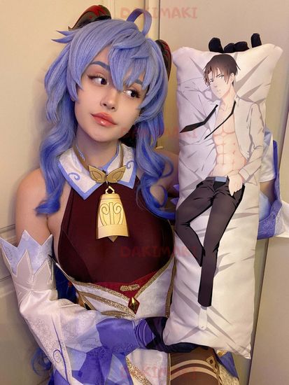 Мини дакимакура Леви Аккерман из Атака Титанов арт. M0263, 60х20 см