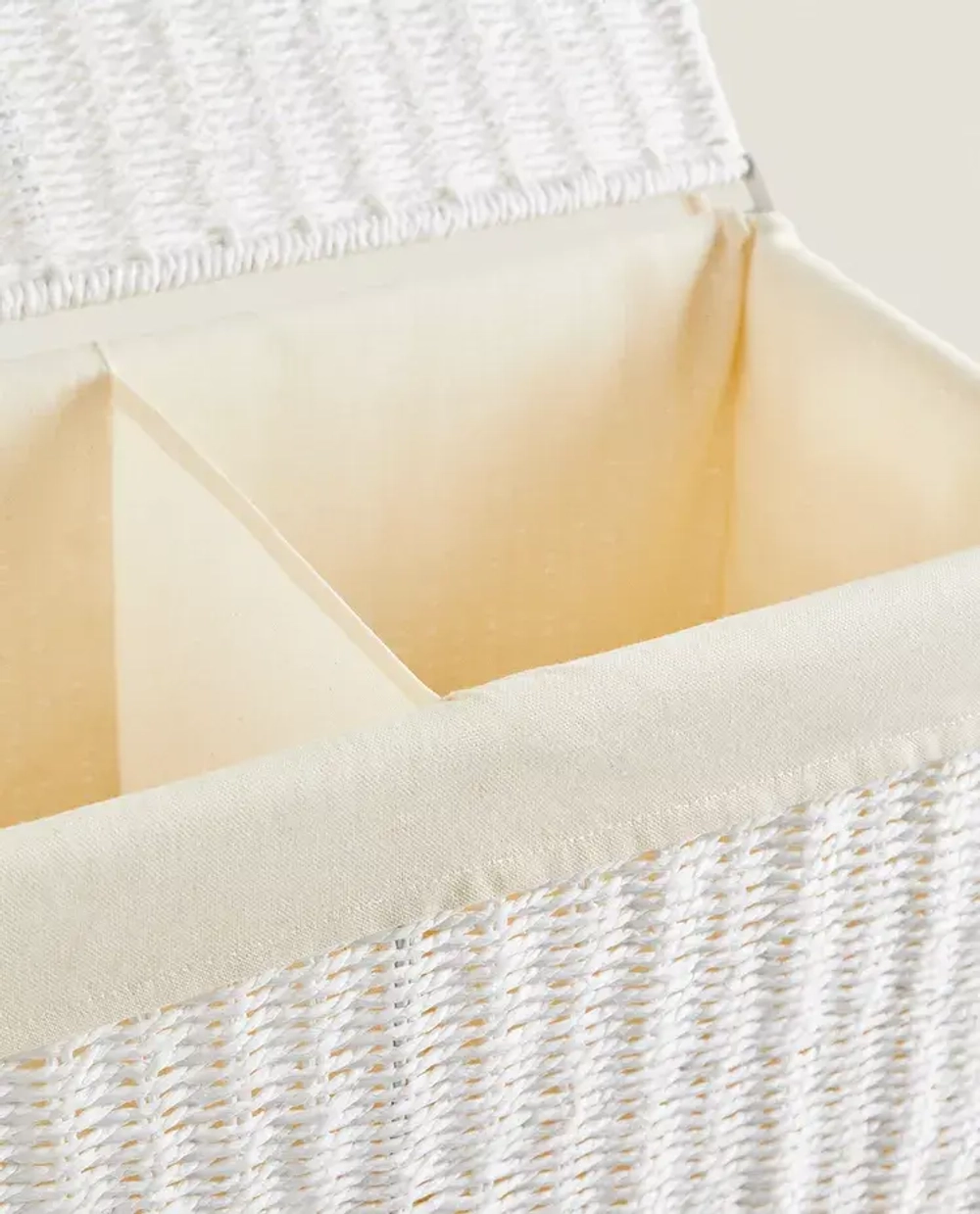 ZARA HOME КОРЗИНА ДЛЯ БЕЛЬЯ С КРЫШКОЙ И РУЧКАМИ, БЕЛЫЙ