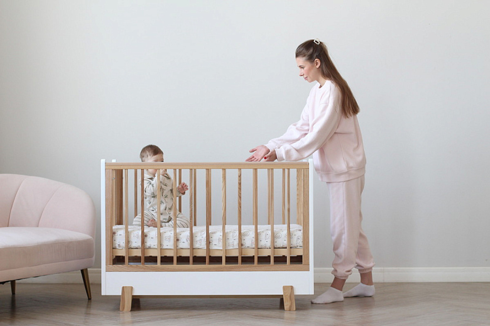 Детская кроватка Фабрика Облаков Onlybaby Scandi, без маятника молочный, дерево