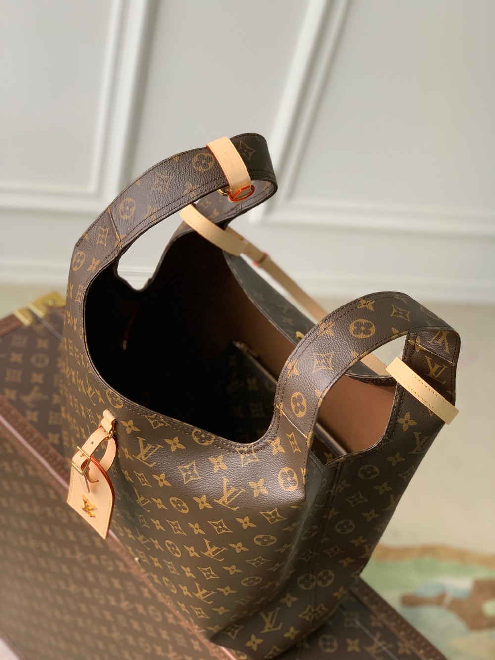 Louis Vuitton Atlantis GM