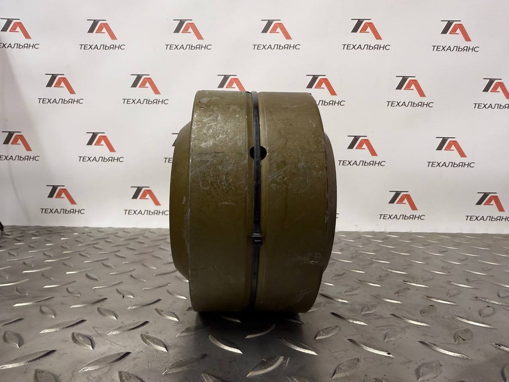 Втулка 8J-8906