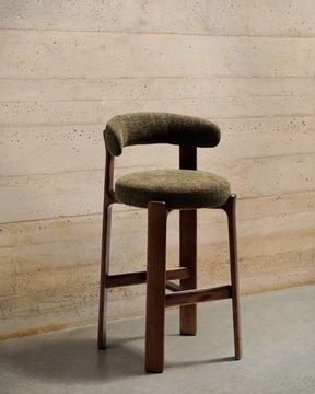 Барный стул Granite из зеленой синели и ясеня с отделкой орех 75 см