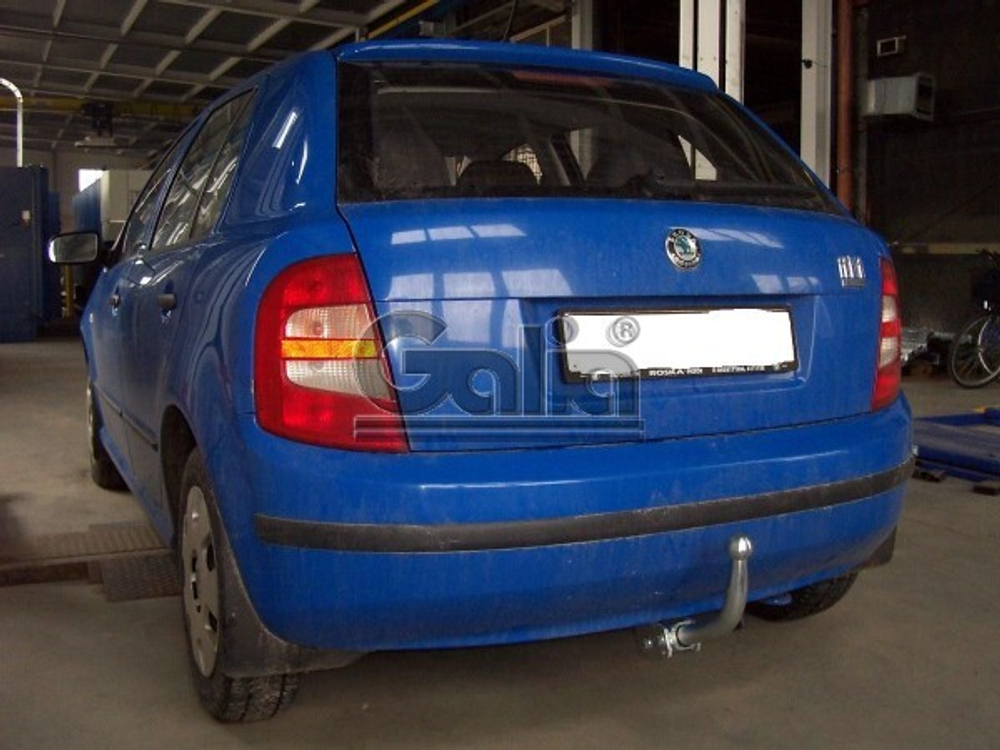 Фаркоп оцинкованный Galia S081A для Skoda Fabia хетчбек 2000-2007, 2007-2014(паспорт и сертификат в комплекте)(без электрики)