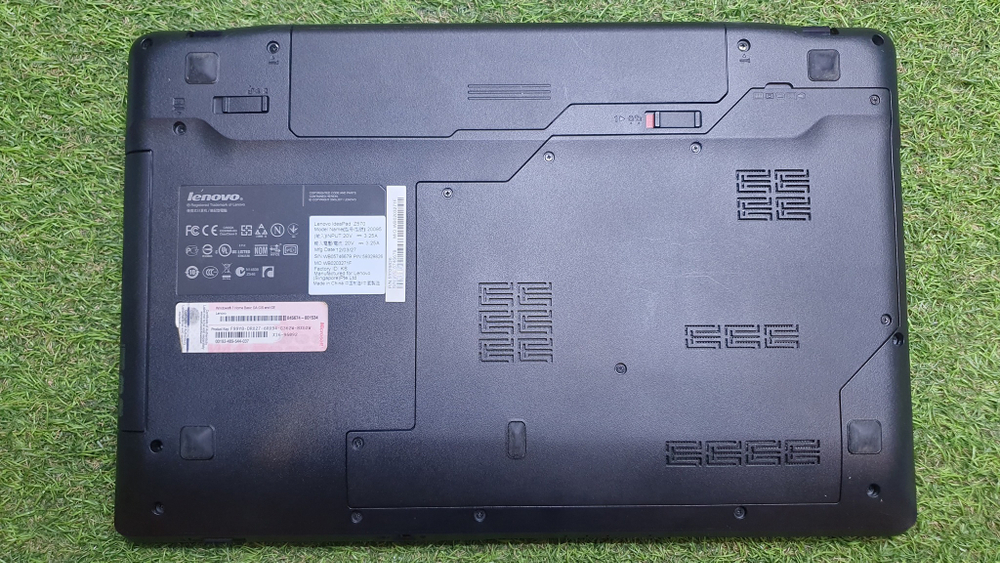 Ноутбук Lenovo Pentium/4Gb